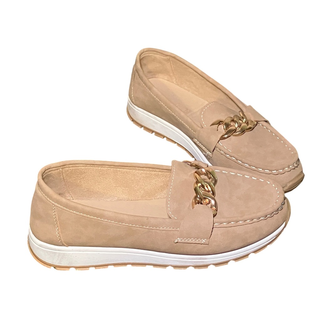 Womens Size 9 Tan Loafers Cushioned With Chain Detail Slip On Flats Fashion Shoe